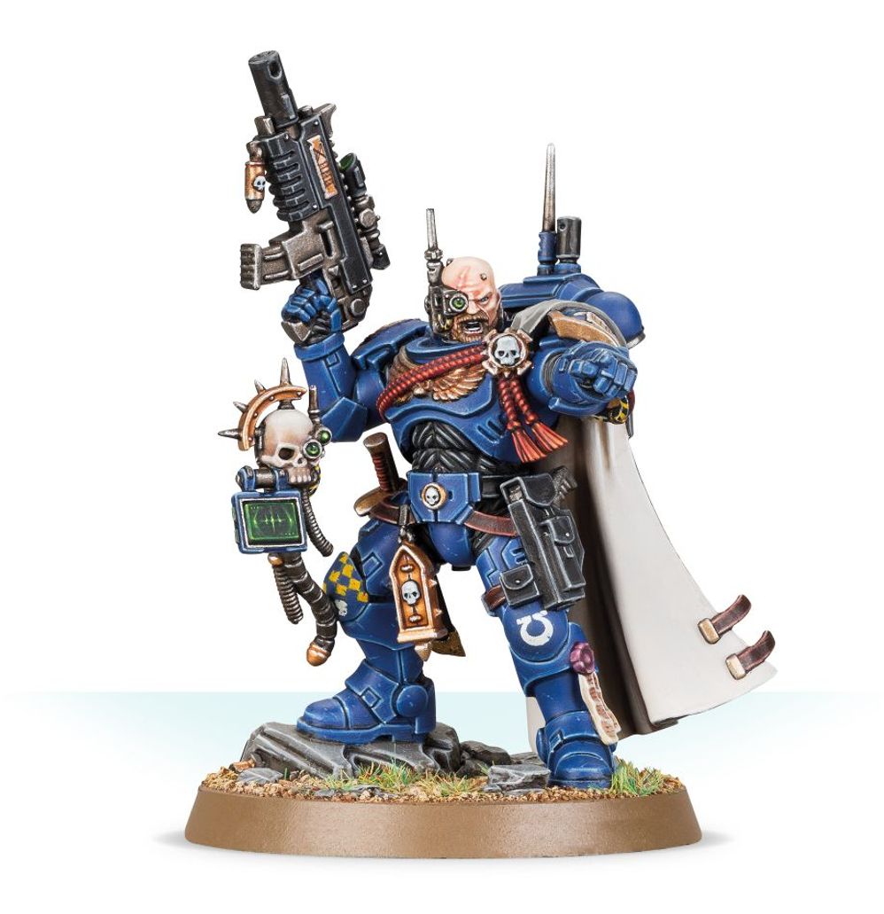 Captain In Phobos Armour Space Marines